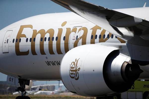 Reis ban V.S. Emirates schrapt vluchten